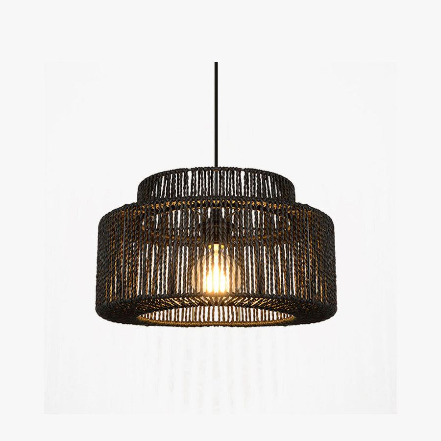 Gevlochten rotan hanglamp in trommelvorm met zwarte ophanging
