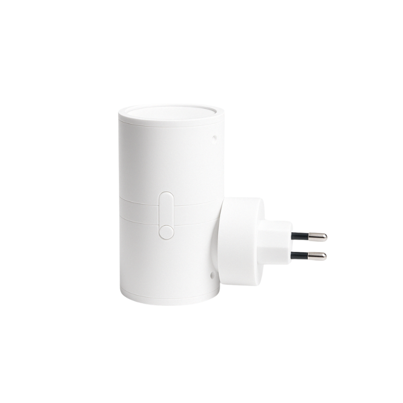 LED-wandlamp in een stopcontact met warm licht