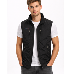 Bodywarmer voor heren met opstaande kraag en ritszakken