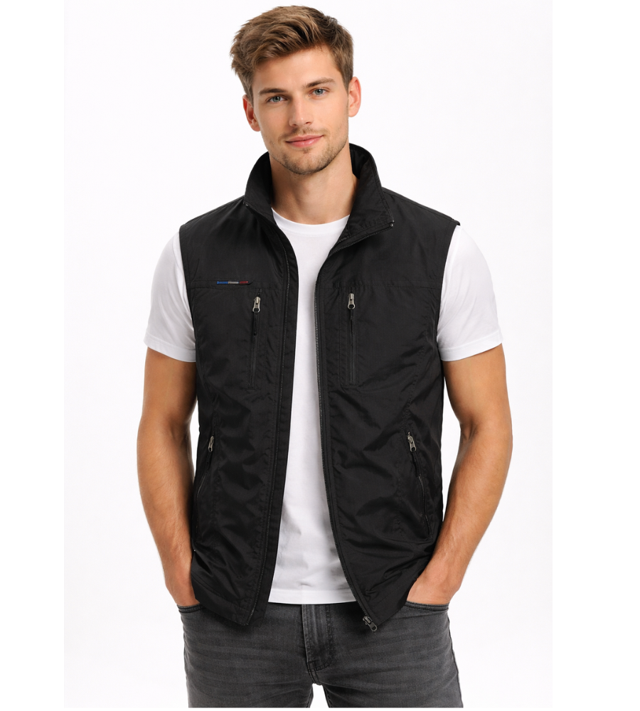 Bodywarmer voor heren met opstaande kraag en ritszakken