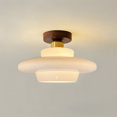 Plafondlamp van walnoot hout met glazen kap en koperen details