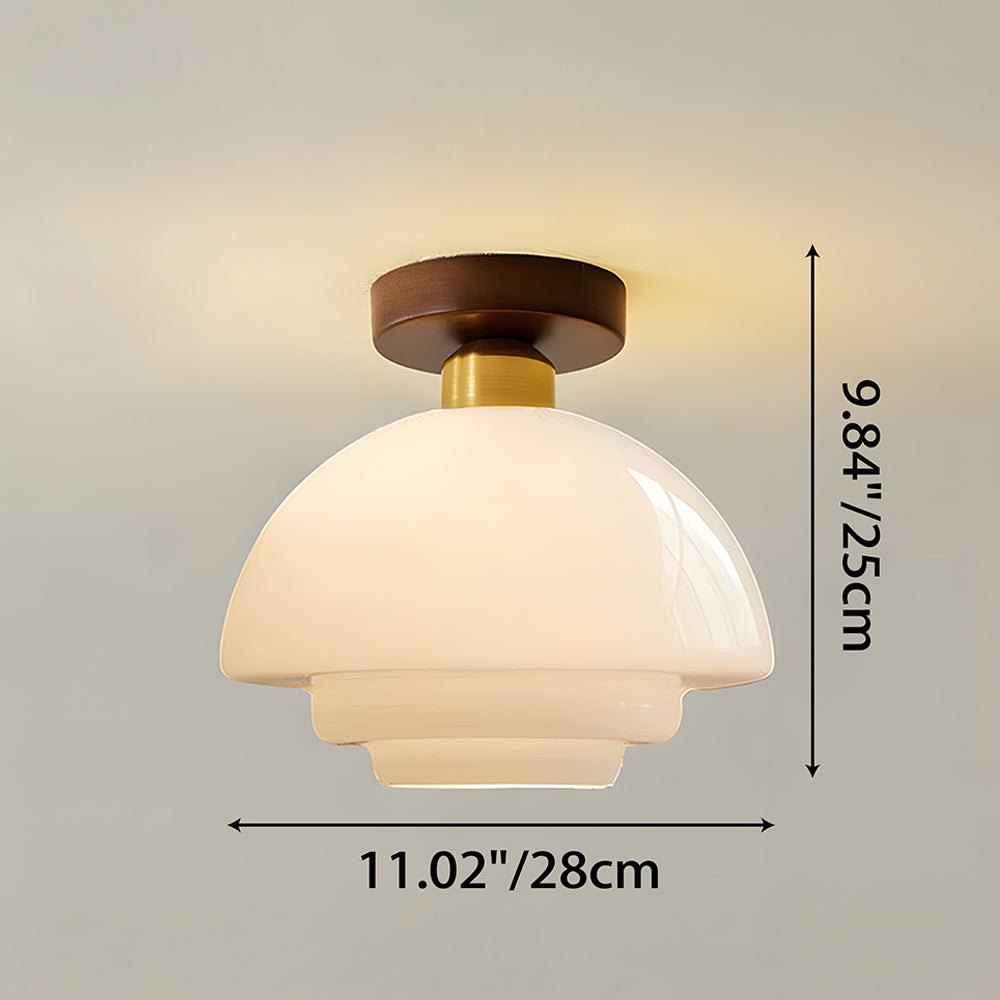 Plafondlamp van walnoot hout met glazen kap en koperen details