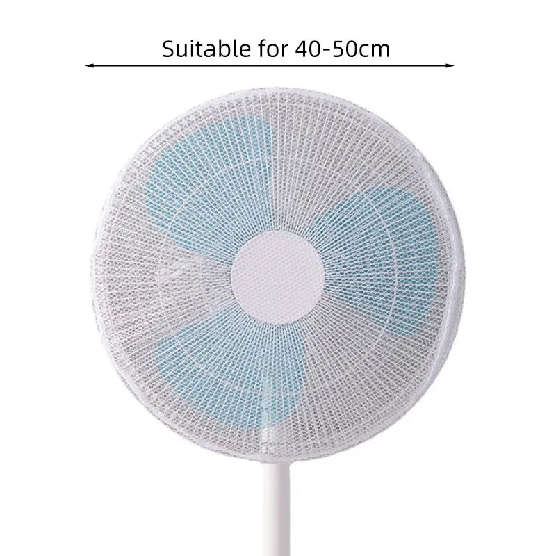 Stofhoes over een staande ventilator
