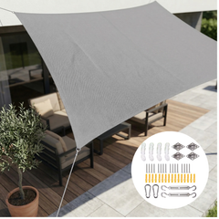 Rechthoekig schaduwdoek gespannen boven een terras