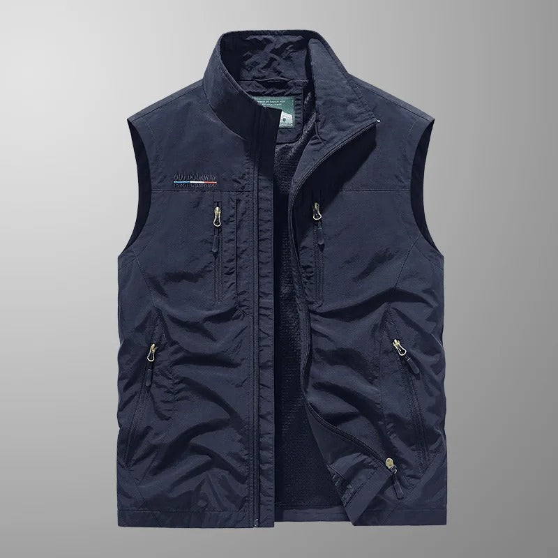 Bodywarmer voor heren met opstaande kraag en ritszakken